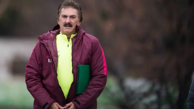 La Volpe observa un entrenamiento de América en Japón