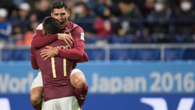 Silvio Romero celebra uno de sus goles frente al Jeonbuk en el Mundial de Clubes