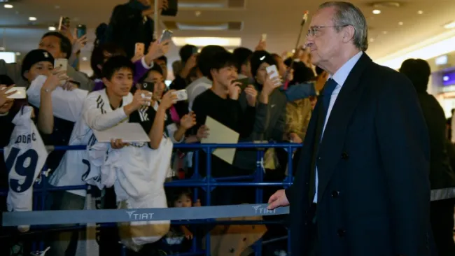  Florentino Pérez llega con el Real Madrid al Mundialito