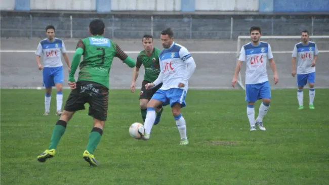 Canelas 2010 durante un partido de la Cuarta División 