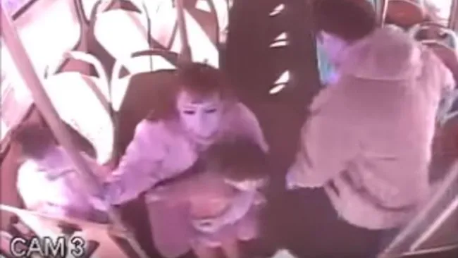 #LordCochinito atraca en el transporte público