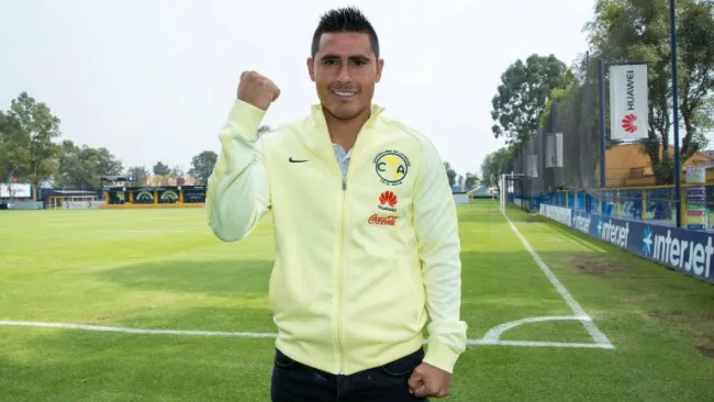 Osvaldo Martínez posa para la lente de RÉCORD