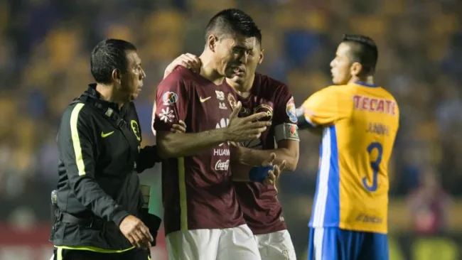 Paolo Goltz se lamenta tras ser expulsado en la Final del A2016