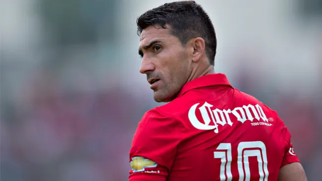 Sinha, durante un partido del Toluca