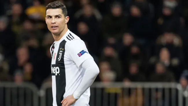 Cristiano, en un juego con la Juve