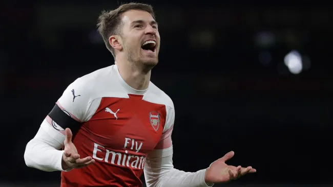 Ramsey celebra un gol con el Arsenal
