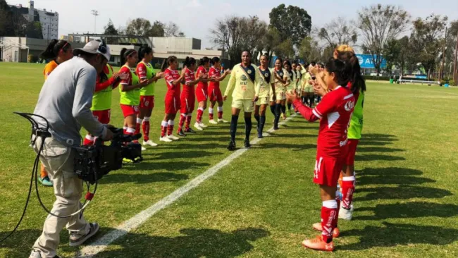 Toluca realiza pasillo a América en Coapa