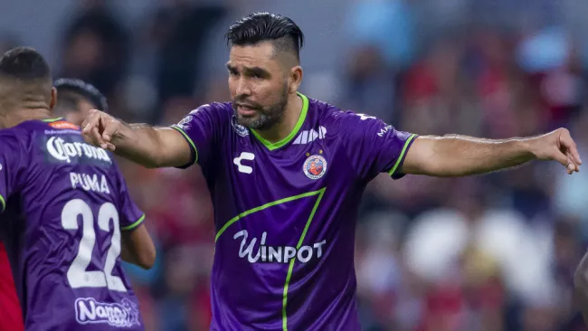 Palmera Rivas da indicaciones en juego del Tiburón