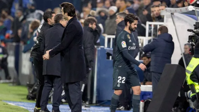Solari e Isco, durante un juego del Real Madrid