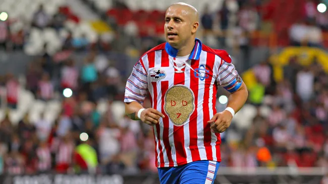 Adolfo Bautista durante su partido de despedida