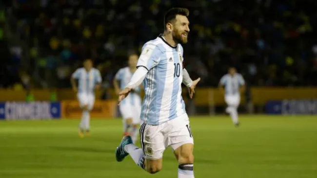 Messi festeja con Argentina