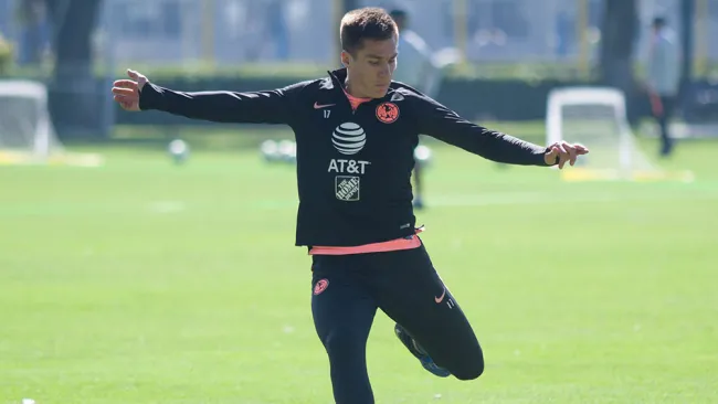 Insaurralde, durante entrenamiento del América