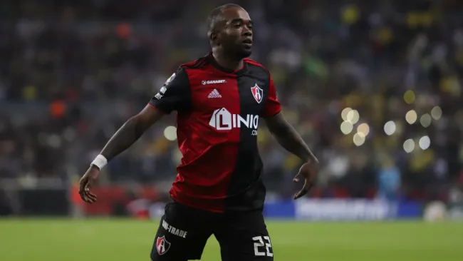 Hernán Burbano, durante un duelo con Atlas