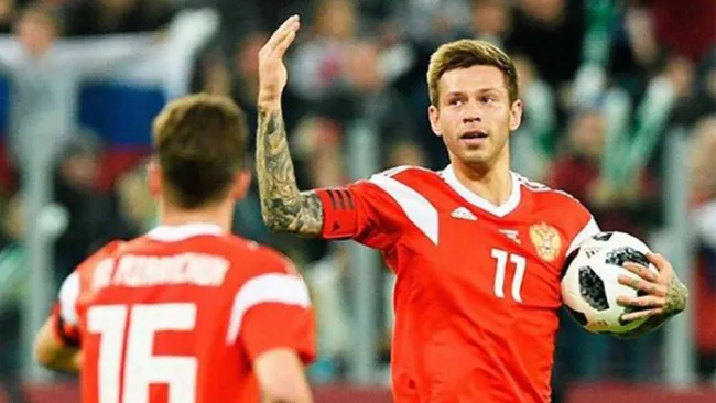 Fiódor Smólov en partido con Rusia 