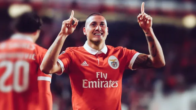 Castillo no logró lucir en su paso por el Benfica