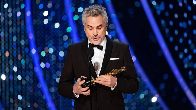 Alfonso Cuarón agradece por la estatuilla