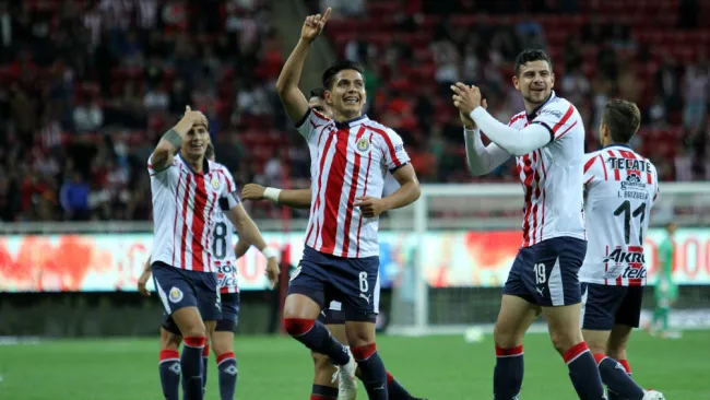 Chivas celebra victoria contra San Luis en Copa MX 