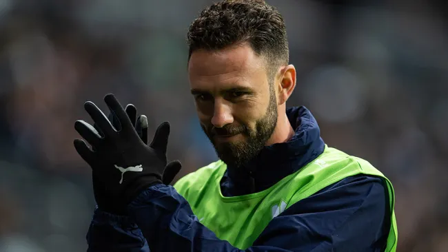 Valencia intenta quitarse la marca de González en el Clásico Regio 