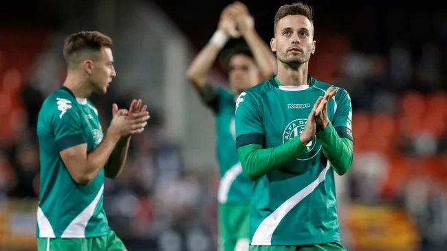 Francis Guerrero y Sergio Canales previo al encuentro frente al Valencia