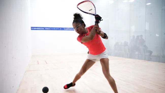 Longoria durante una competencia de Racquetbol