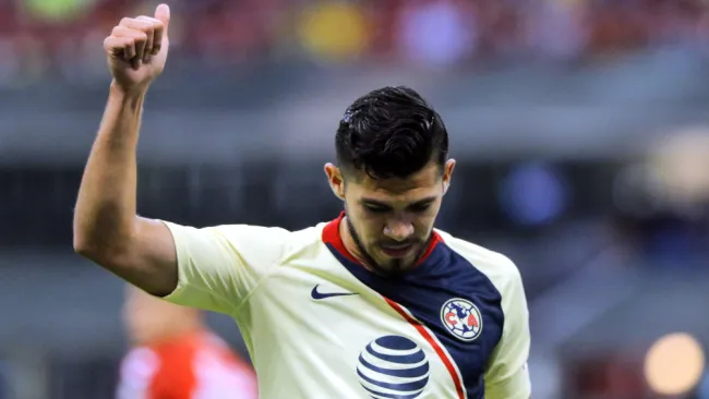 Henry Martín durante un encuentro ante Necaxa 