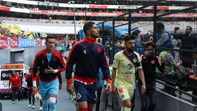 Jair Pereira y Oribe Peralta previo al más reciente Clásico Nacional 