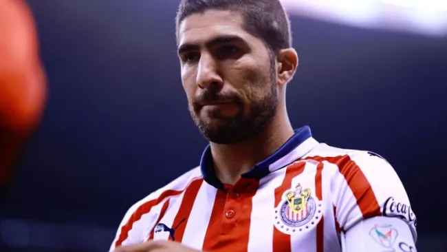 Jair Pereira se lamenta tras juego de Chivas