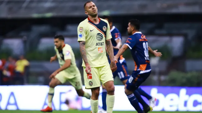 Jérémy Ménez durante un partido del América