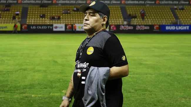 Maradona durante encuentro de Dorados 