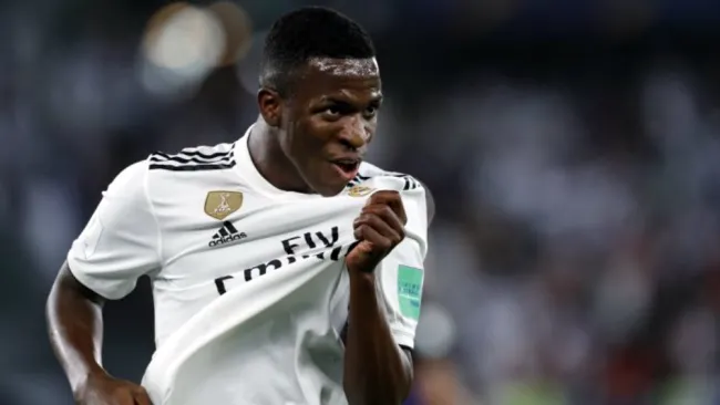 Vinícius Júnior celebra una anotación con el Real Madrid 