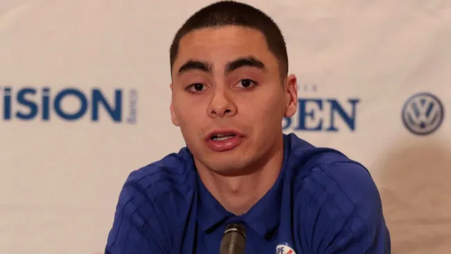 Almirón durante conferencia de prensa con selección de Paraguay 