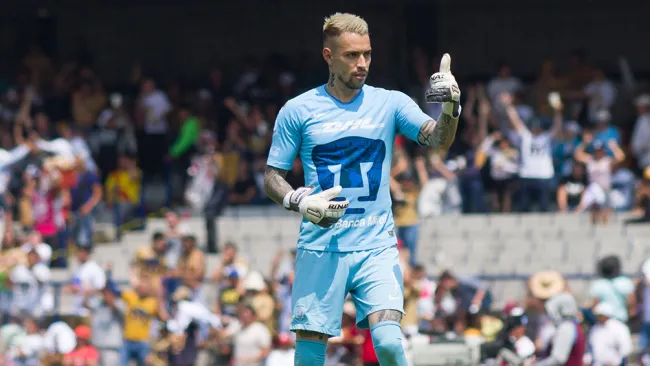 Saldívar en un partido con Pumas 