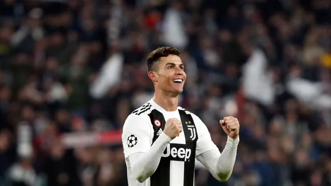 Cristiano Ronaldo festejando un gol con la Juventus 