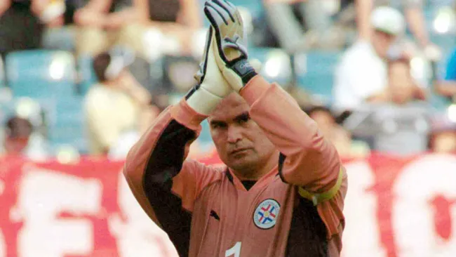 Chilavert durante un juego con Paraguay en el Mundial del 2002