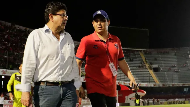 Fidel Kuri arriba a un duelo del Tiburón