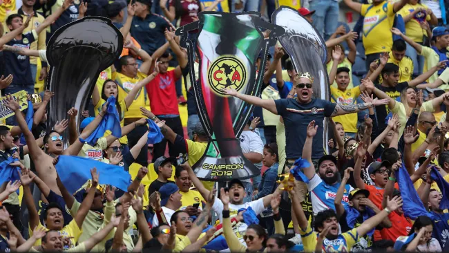 Afición americanista, durante el Clásico Joven