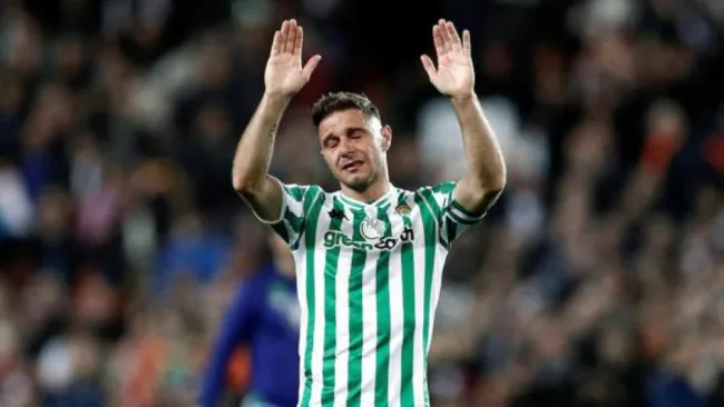 Joaquín durante un partido del Betis