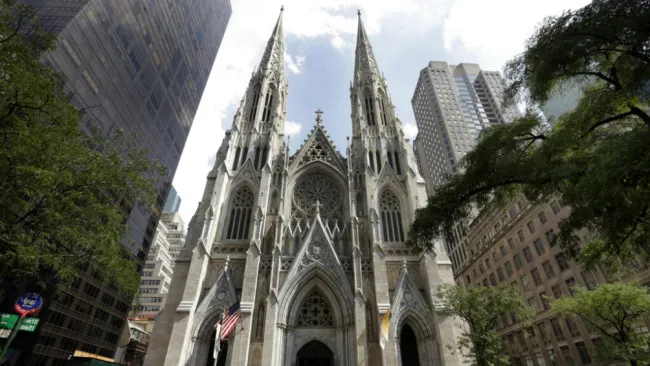 Catedral de San Patricio en Nueva York durante el día 