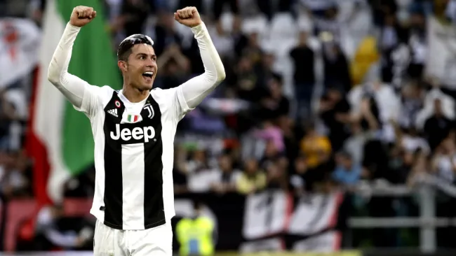 Cristiano Ronaldo celebra tras un triunfo sobre la Fiorentina 