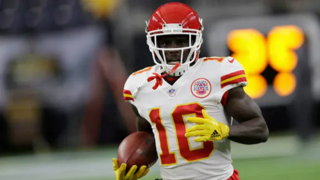Tyreek Hill durante un partido con los Chiefs