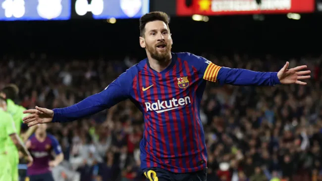 Messi en festejo de gol con el Barcelona 