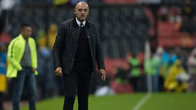 Chelís, durante juego de Puebla 