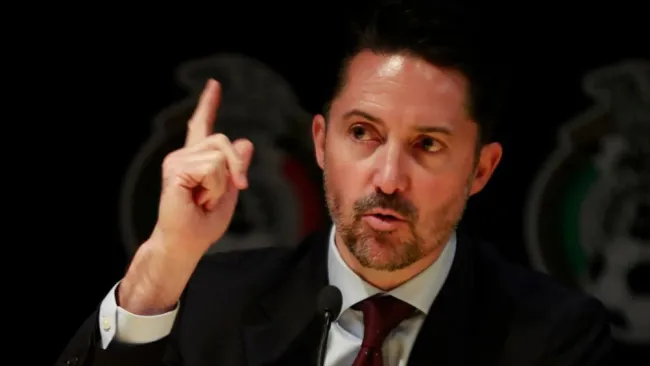 Yon de Luisa en conferencia de prensa 