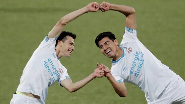 Chucky y Guti trasladaron su festejo de Pachuca al PSV