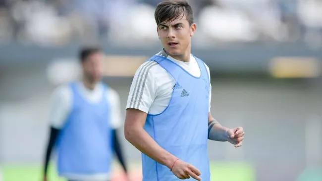 Paulo Dybala, durante un entrenamiento con la Juventus