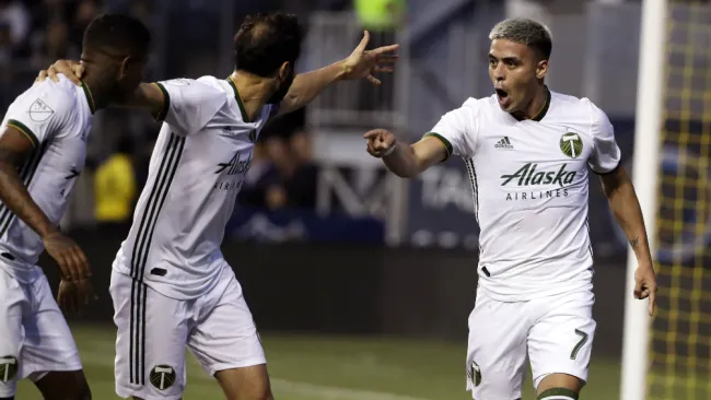 Brian Fernández celebra su anotación frente al Philadelphia Union