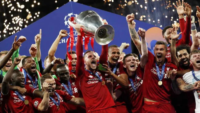 Liverpool celebra con el Título de Champions League