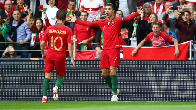 CR7 celebra uno de sus tantos contra Suiza
