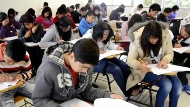 Alumnos reciben clases en la CDMX