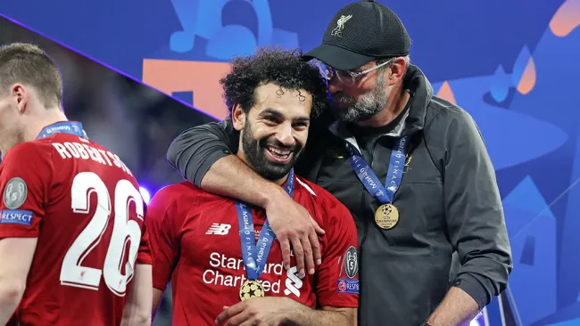 Klopp abraza a Mohamed Salah tras conquistar la Champions